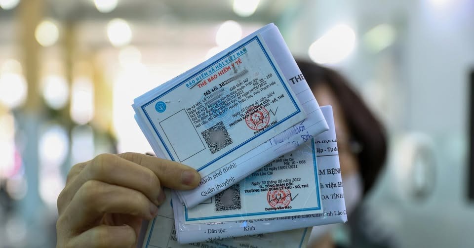 Thông tin về việc ngừng cấp thẻ BHYT giấy